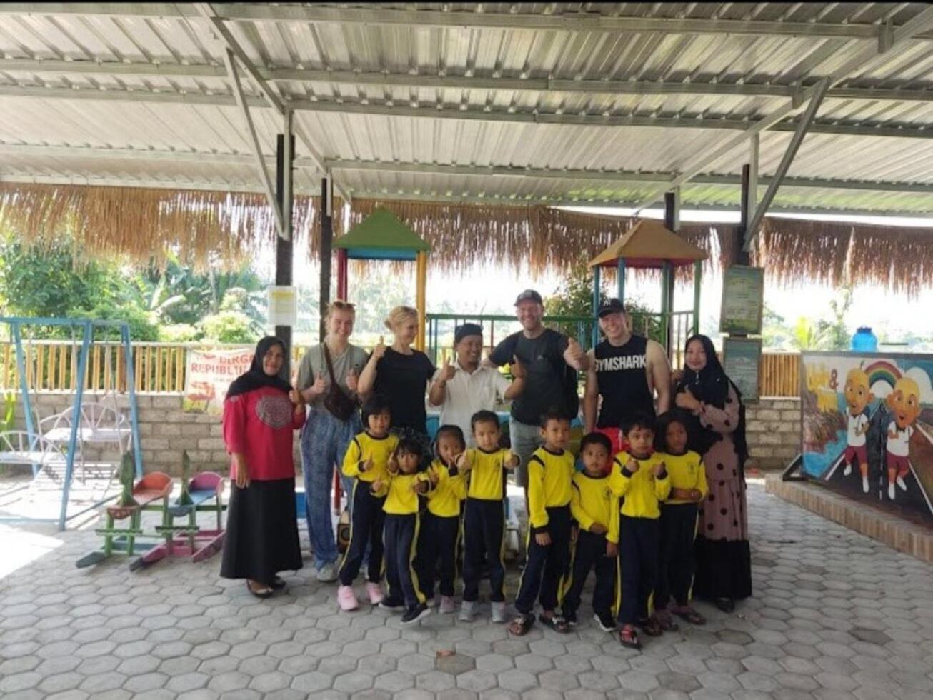 Bujak Permai Villa Matahari Lombok Ntb Praya Exterior foto