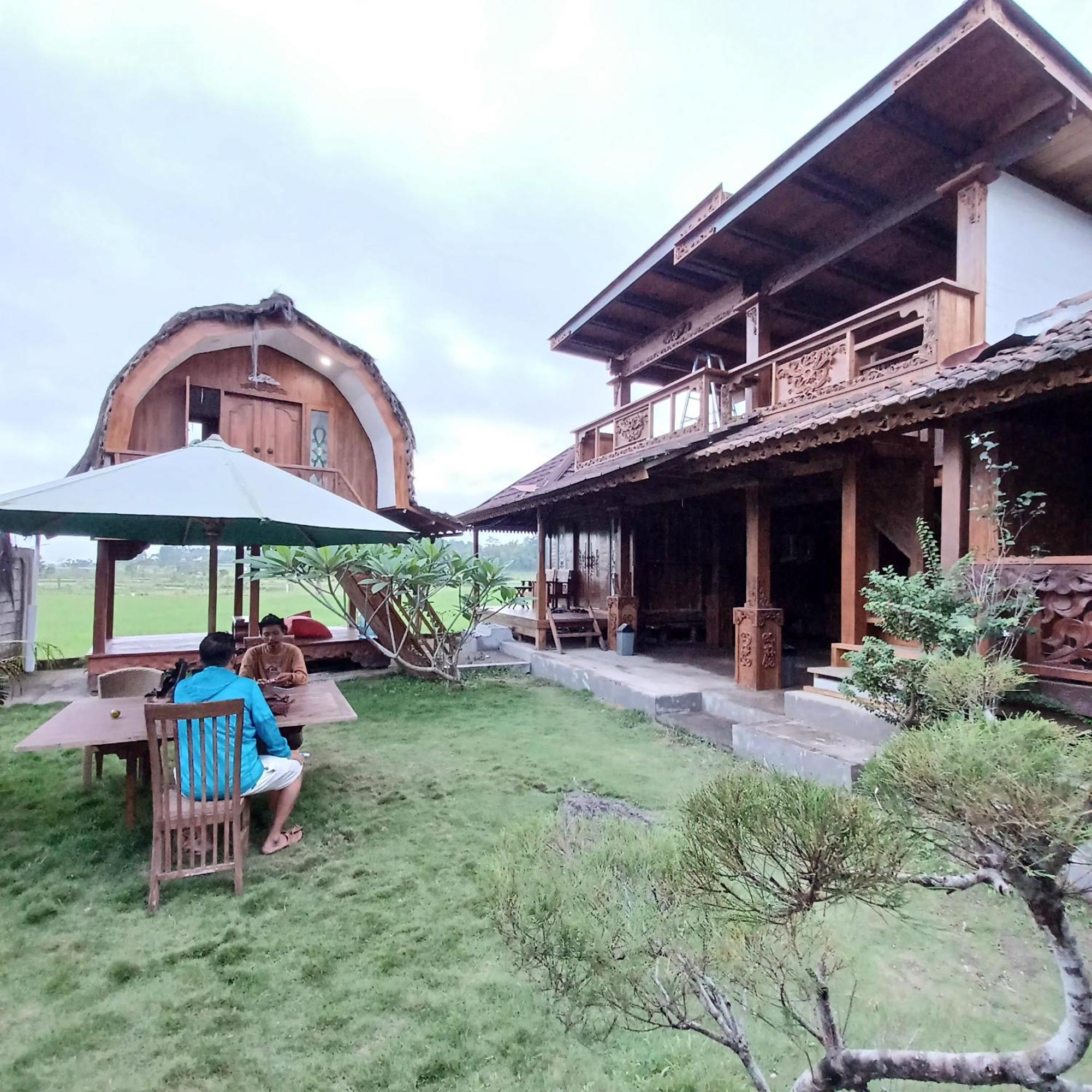 Bujak Permai Villa Matahari Lombok Ntb Praya Exterior foto