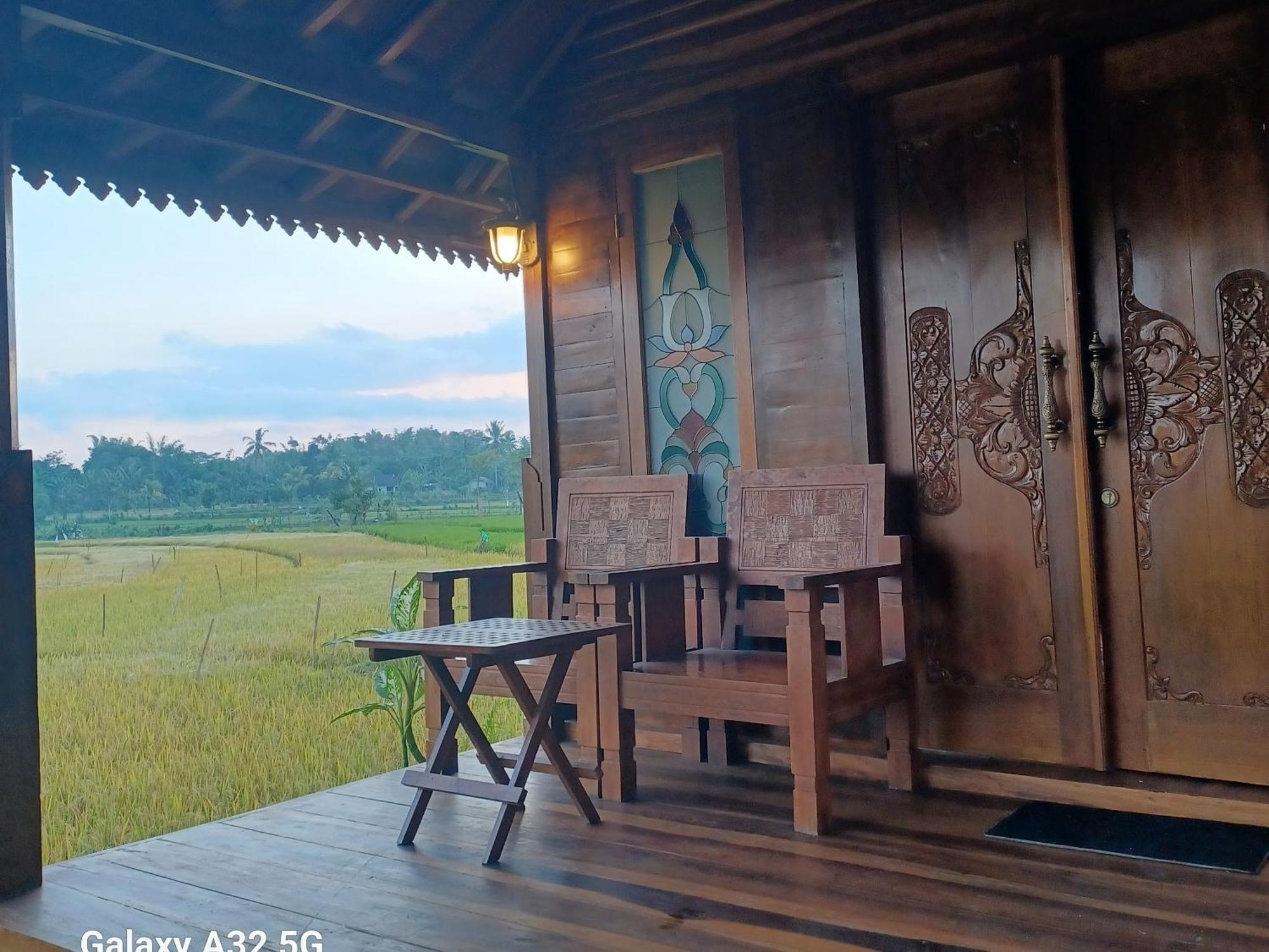 Bujak Permai Villa Matahari Lombok Ntb Praya Exterior foto